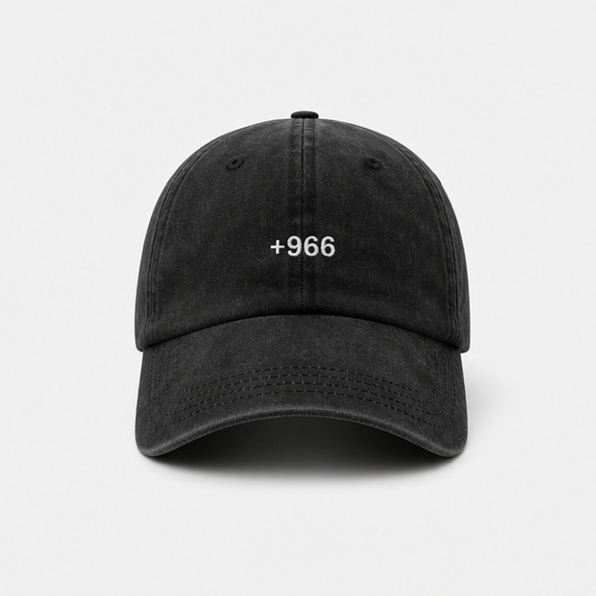 Gorra negra NOCTRA +966 de estudio